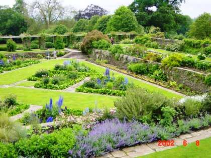 Hestercombe Garden