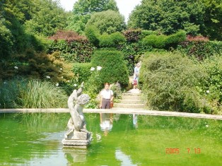 Hidcote Manor garden