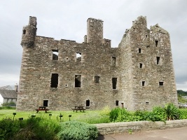 Castle MacLellan